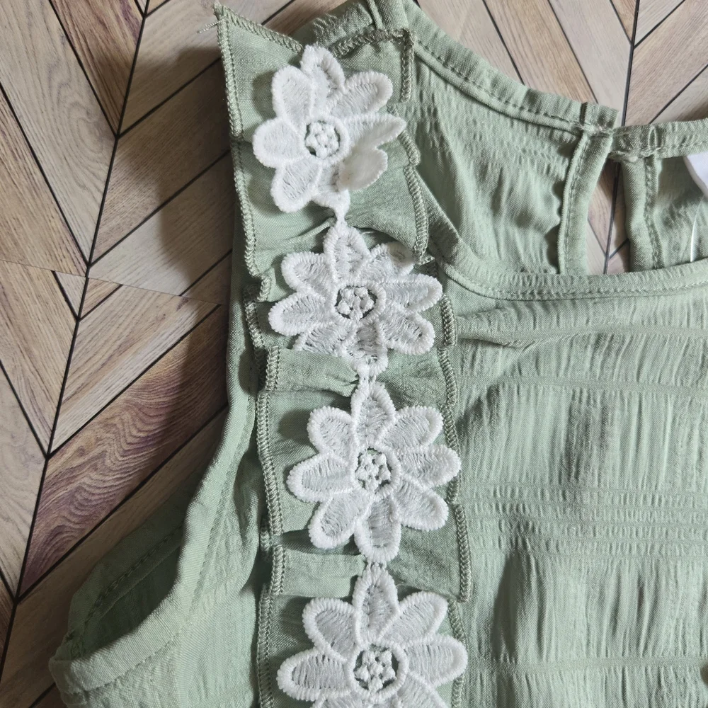 Girl's Sage Green Ruffle Dress Floral Sundress Lightweight Summer Outfit 6-7Y